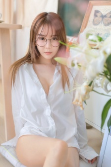 年轻的秘书电影